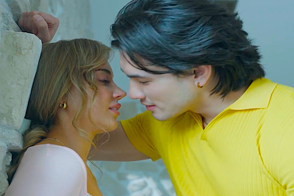 I Have To Choose Between Two Hot Brothers Watch Online Free