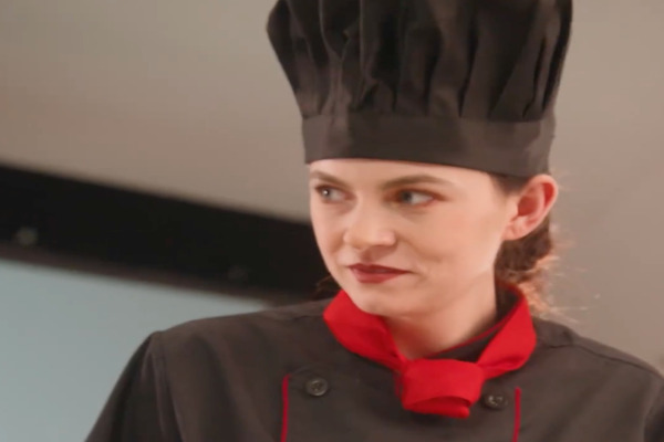 The Cooking Queen: A Recipe For Divorce Female Villain