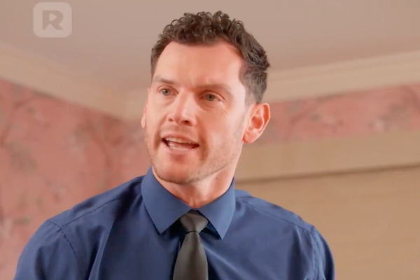 After Divorce, I’m Spoiled By Three Brothers Lead Actor