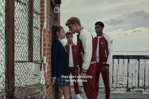Reborn to See the Football Stars  Ruin Themselves Movie