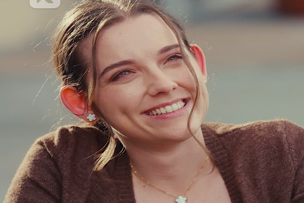 When Forever Fell Apart Lead Actress