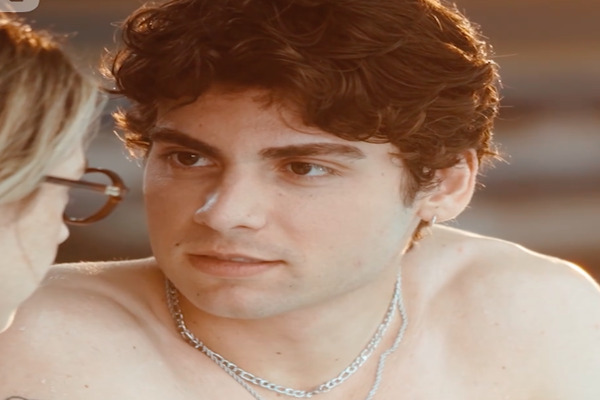 The Seduction Game Lead Actor