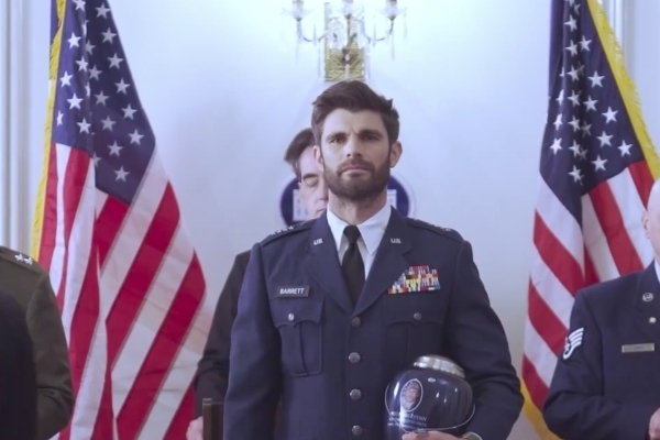 Stop That Homeless Man Is an American Hero ending