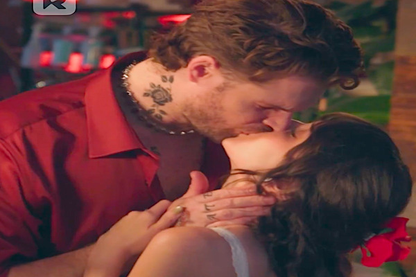 Rose In Chains Hot Episodes