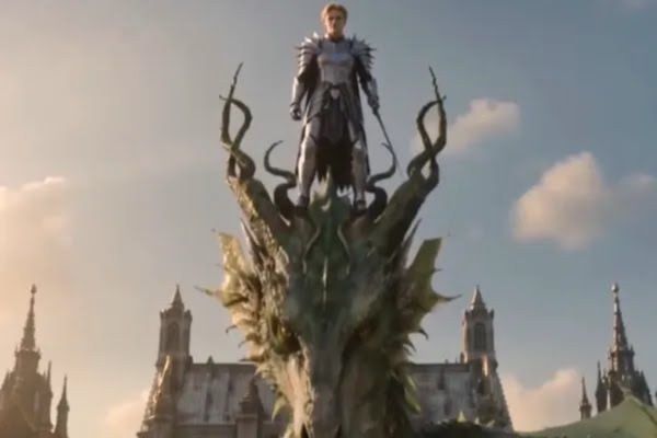 Ellis Showing His Dragon in Abandoned Pawn Unrivaled Dragon King Movie