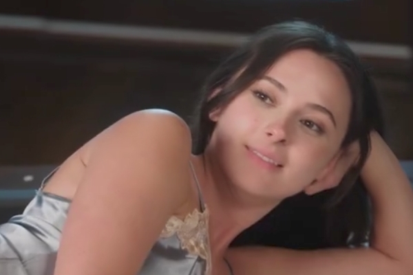 Honey Trapped My Fiance’s Billionaire Rival full movie