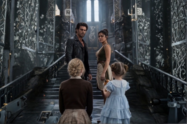 The Alpha and His Nanny Luna Vertical Drama