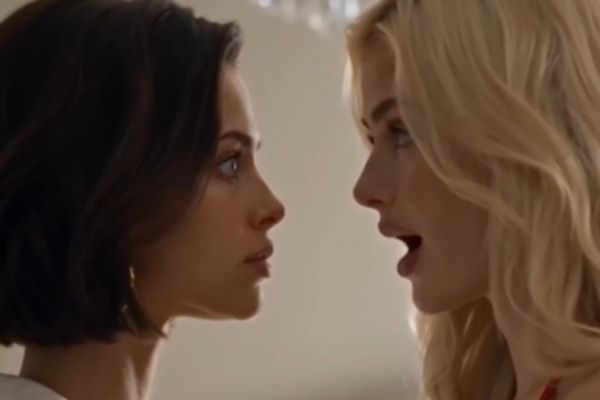 Chloe Announcing Her Marriage in My Billionaire Best Friend Is My Fake Fiancé Movie